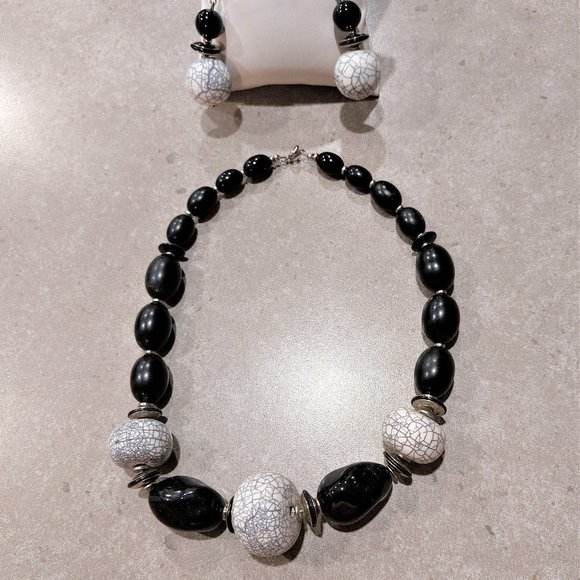 FASHION JEWELRY Women's Statement Necklace Set w/Earrings - Black/Marbled - Picture 3 of 9